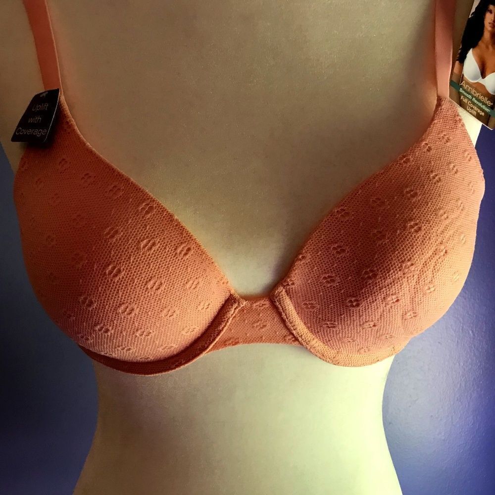 NWT Ambrielle Lacy Peachy Pink Bra 34B